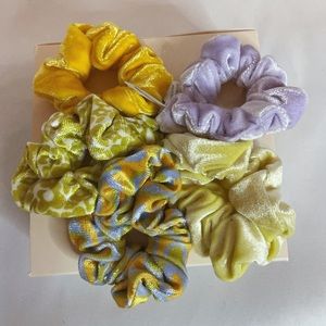 Velvet Throwback Scrunchie Set